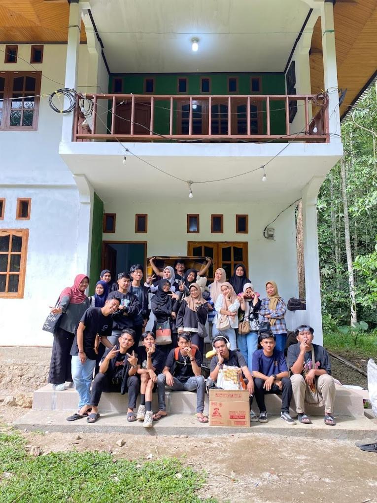Sugi House Toraja - Penginapan Villa Harian Keluarga -Muat 20 Orang ランテパオ エクステリア 写真